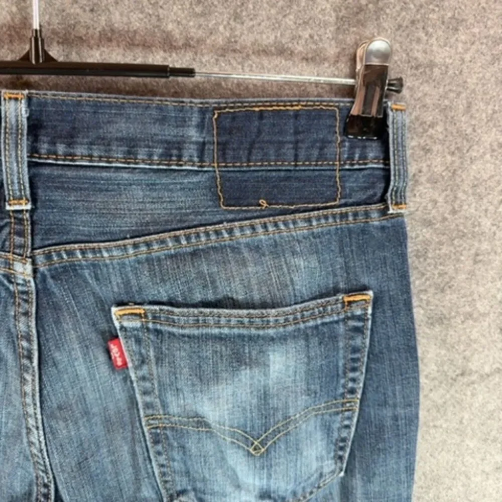 Levis note missing